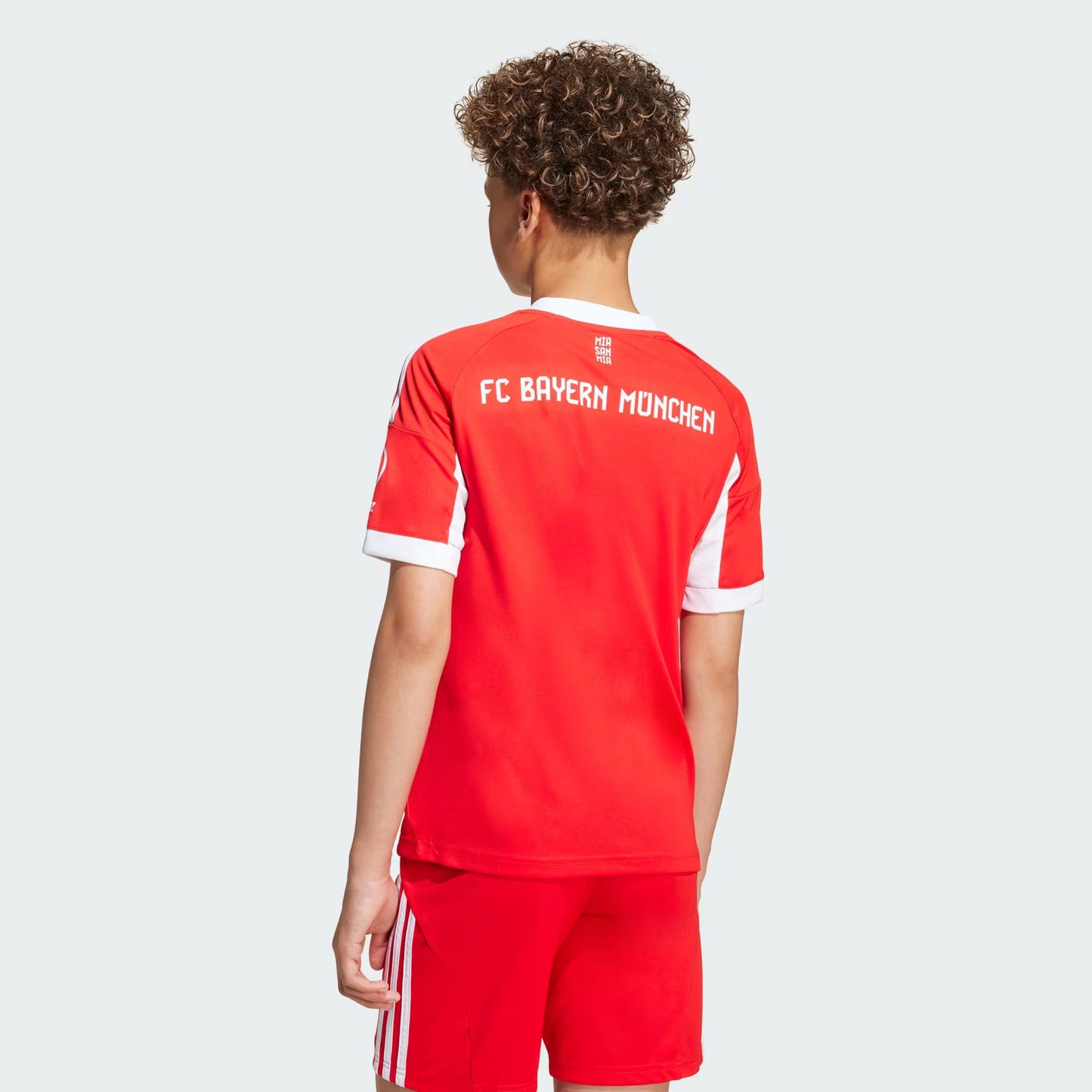 Bayern 25/26 Home Kit Children