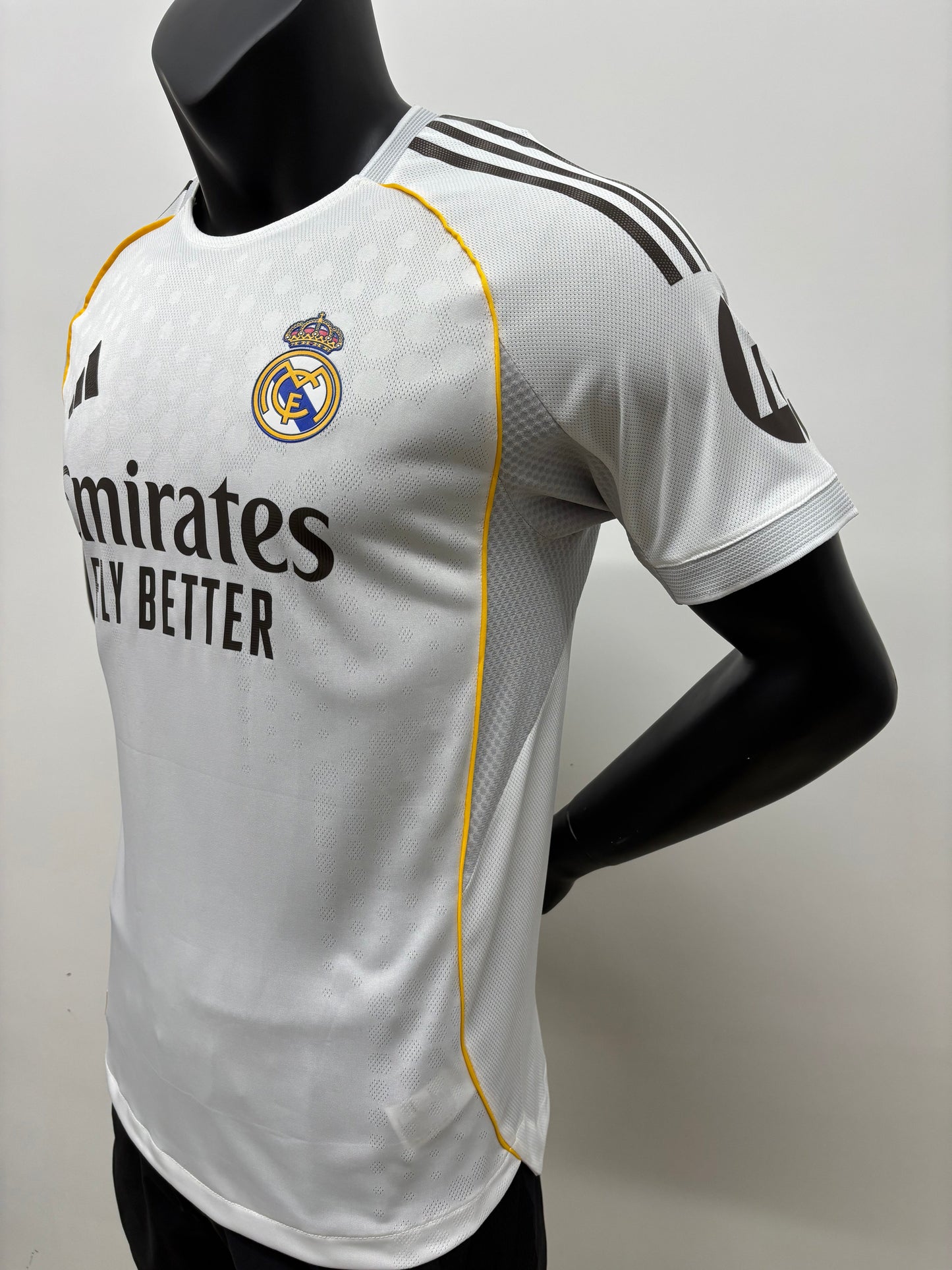 REAL MADRID 25/26 HOME JERSEY