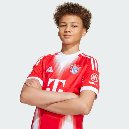 Bayern 25/26 Home Kit Children