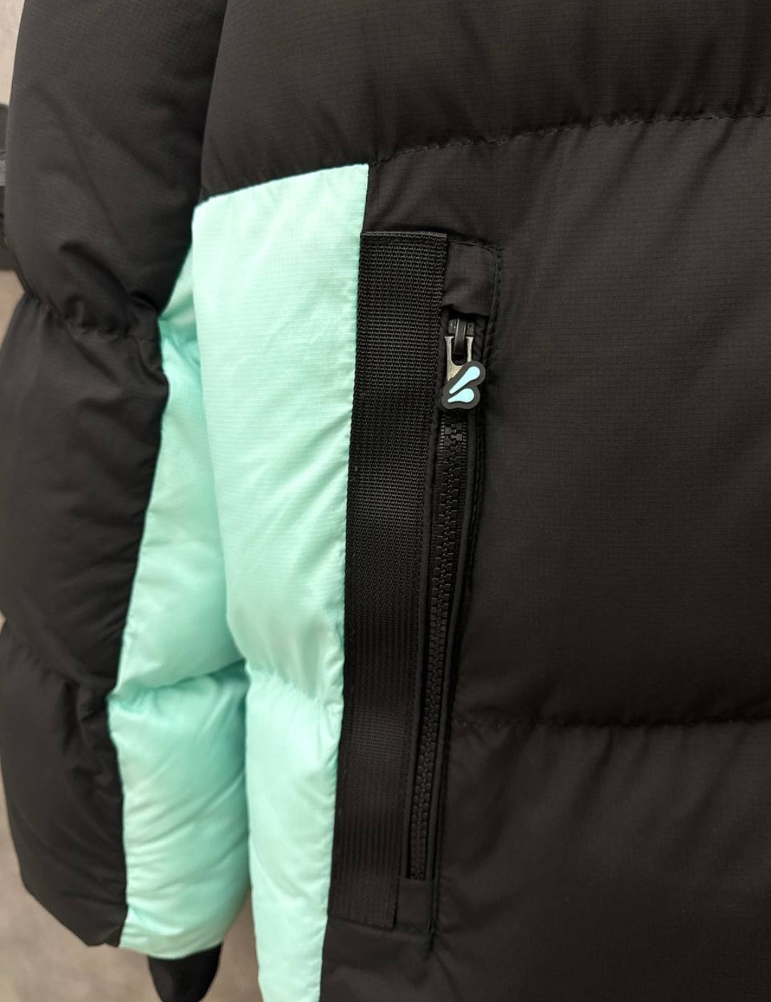 Syna World x Nike Puffer Jacket - Black and Teal